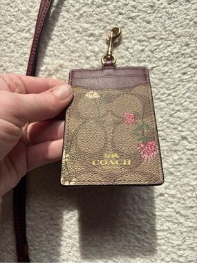 Coach Floral Signature ID Badge Holder Lanyard Burgundy Leather Card Case